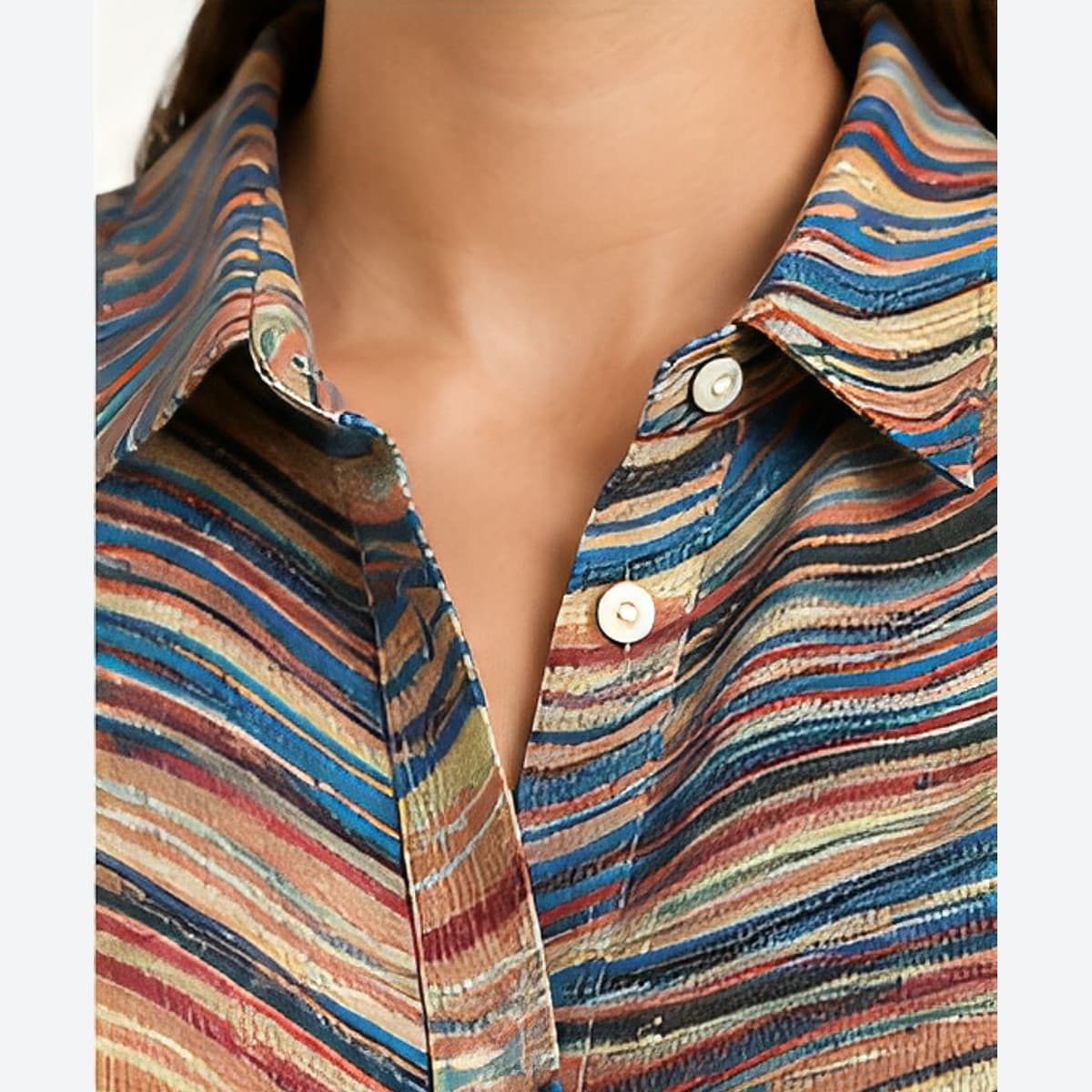 neckline detail