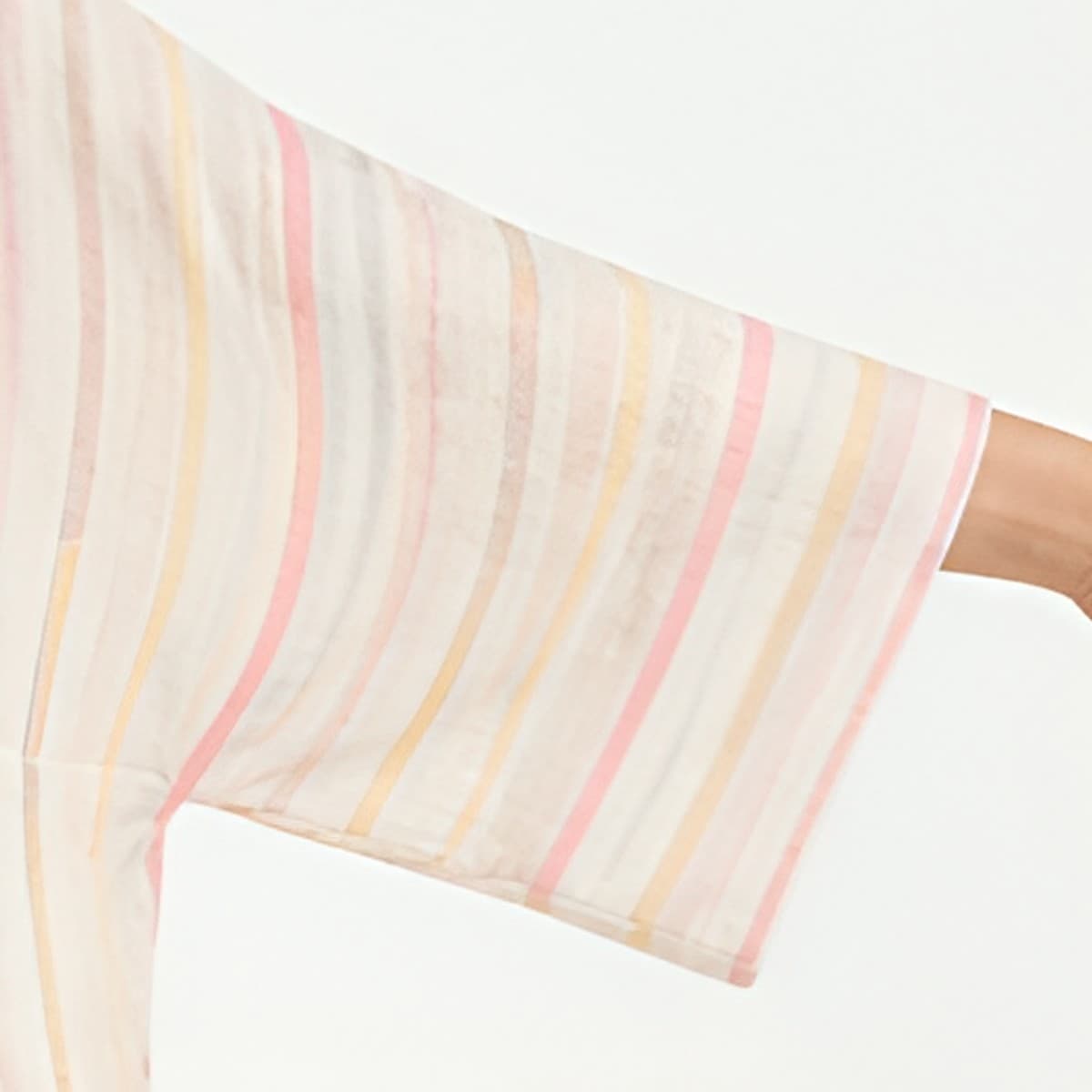 sleeve detail