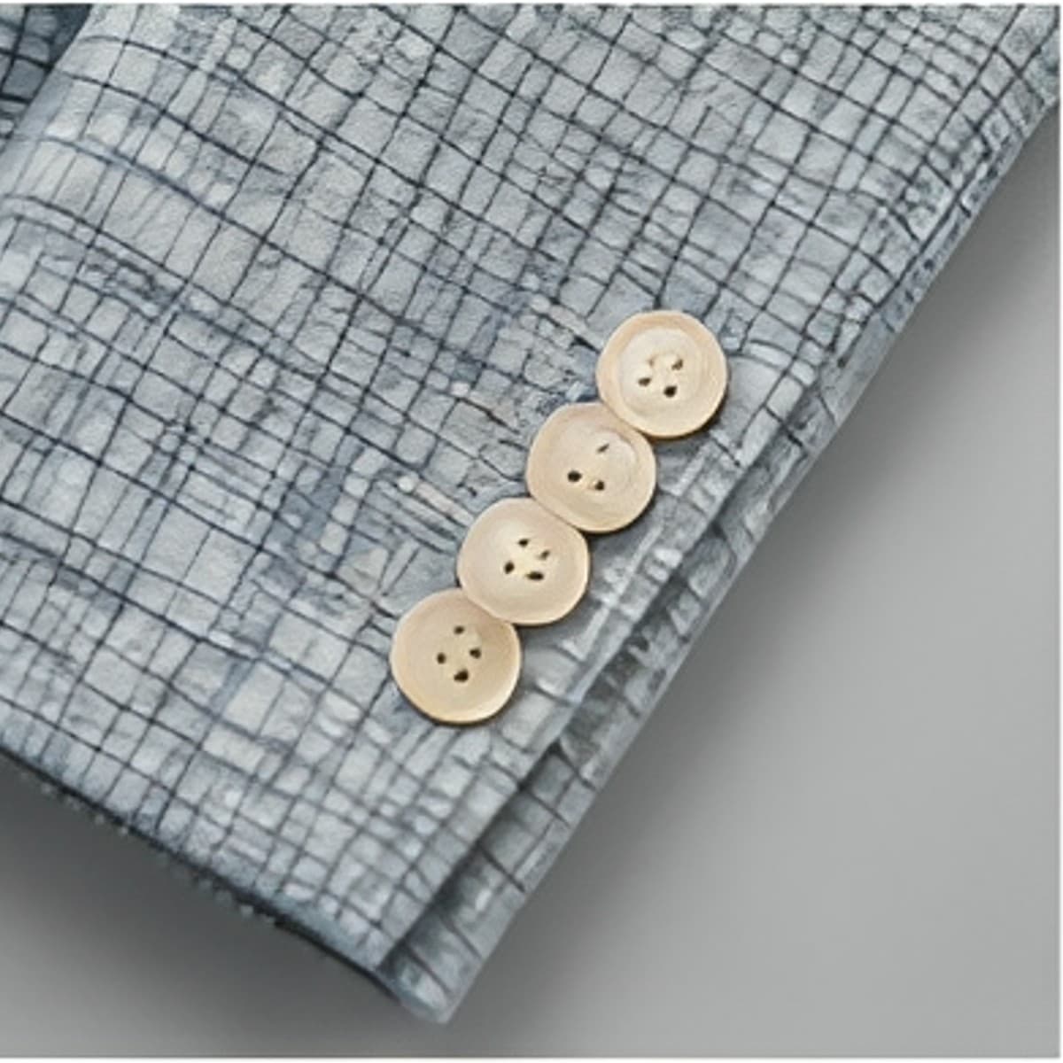 cuff detail