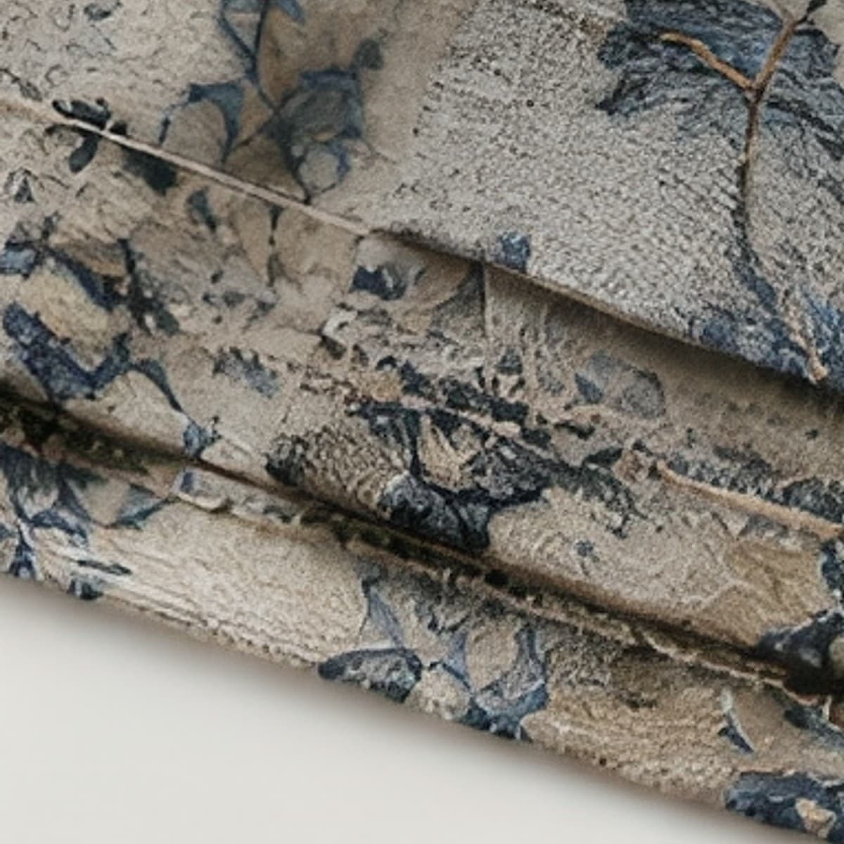 hem detail